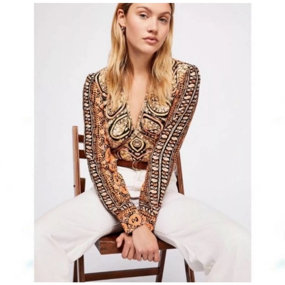 Free People Golden Orange and Black Paisley Boho Crop - Picture 3 of 9